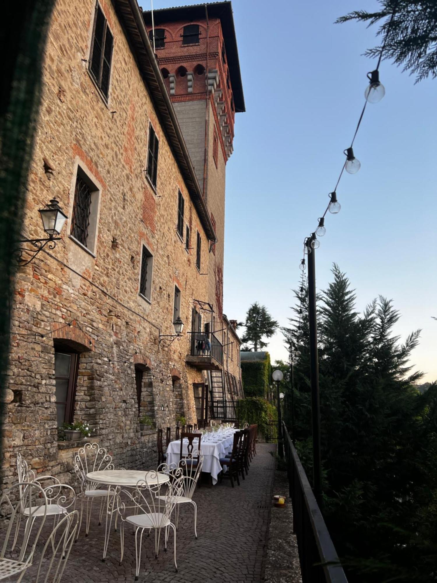 Il Castello Di Bubbio Hotel Exterior photo