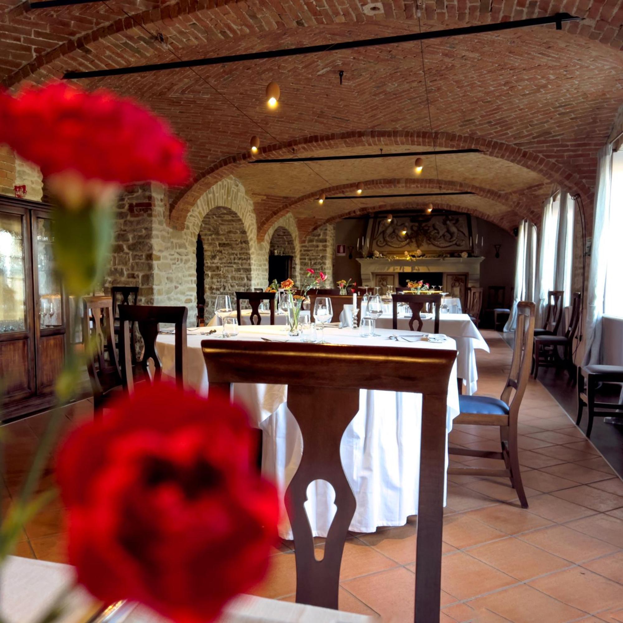 Il Castello Di Bubbio Hotel Exterior photo